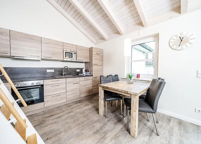 Moderne Doppelhaushaelfte - Perfekt Zu Zweit Vakantiehuis *