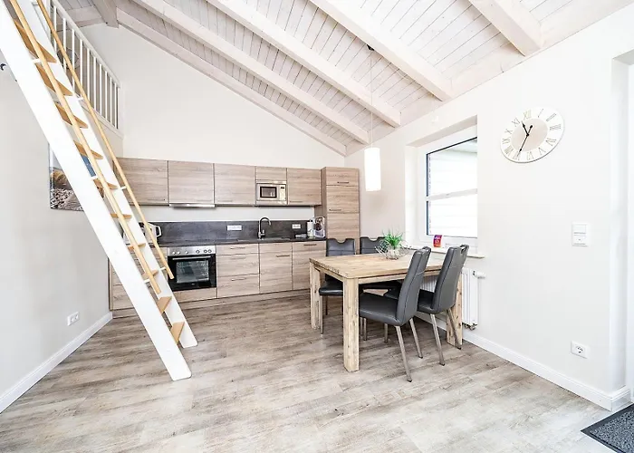 Moderne Doppelhaushaelfte - Perfekt Zu Zweit Vakantiehuis