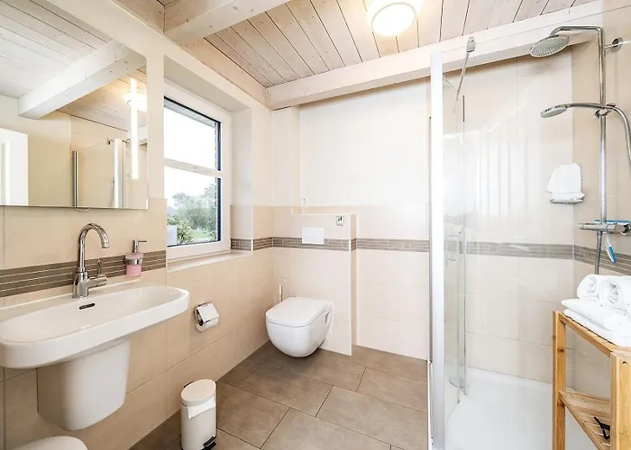 Moderne Doppelhaushaelfte - Perfekt Zu Zweit Vakantiehuis